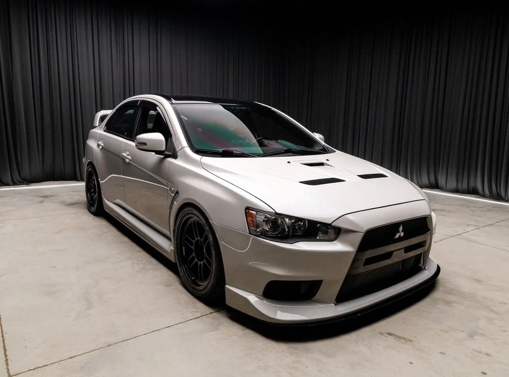Vehicle image 4 of 7