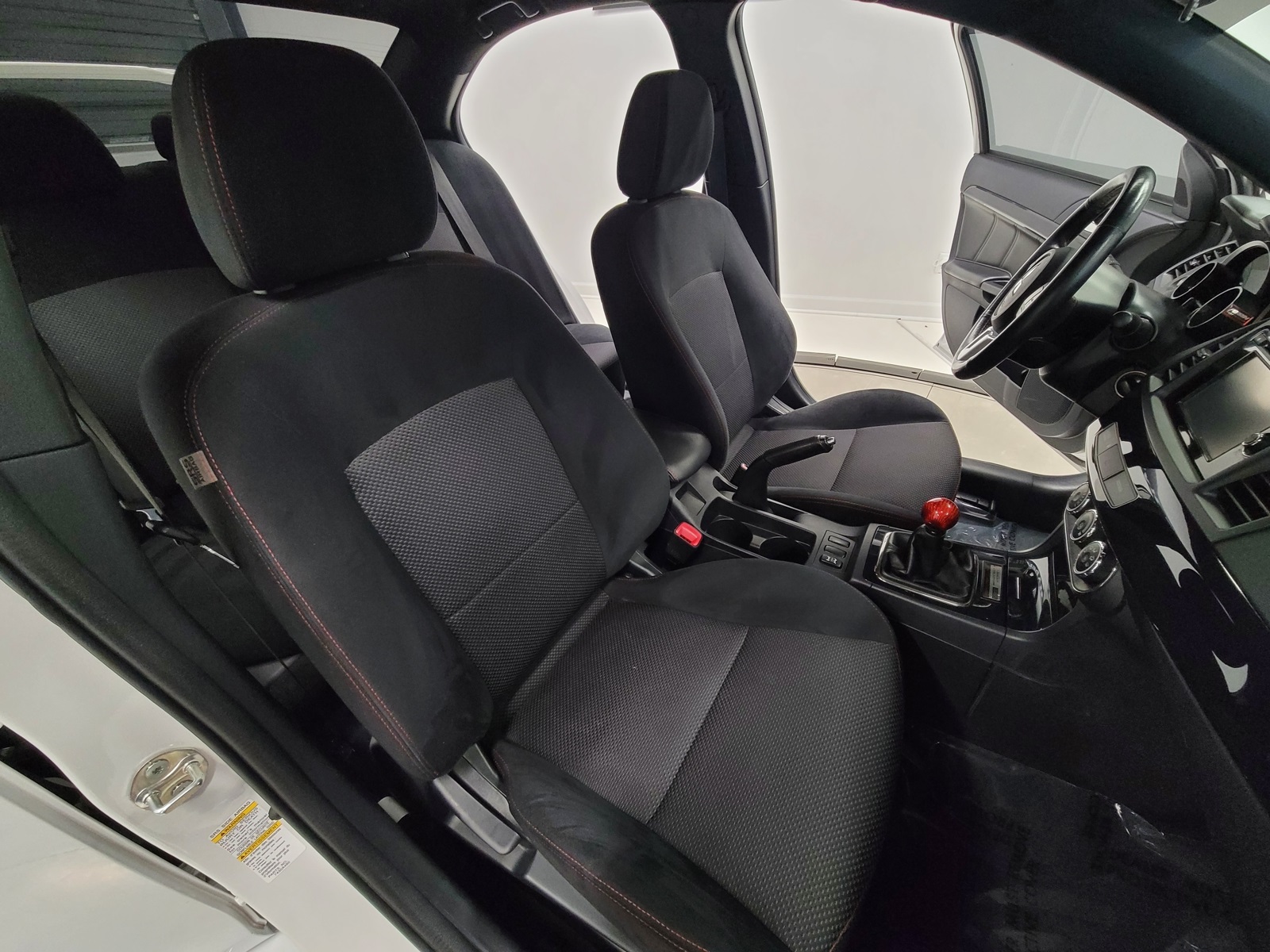 Vehicle image 41 of 84