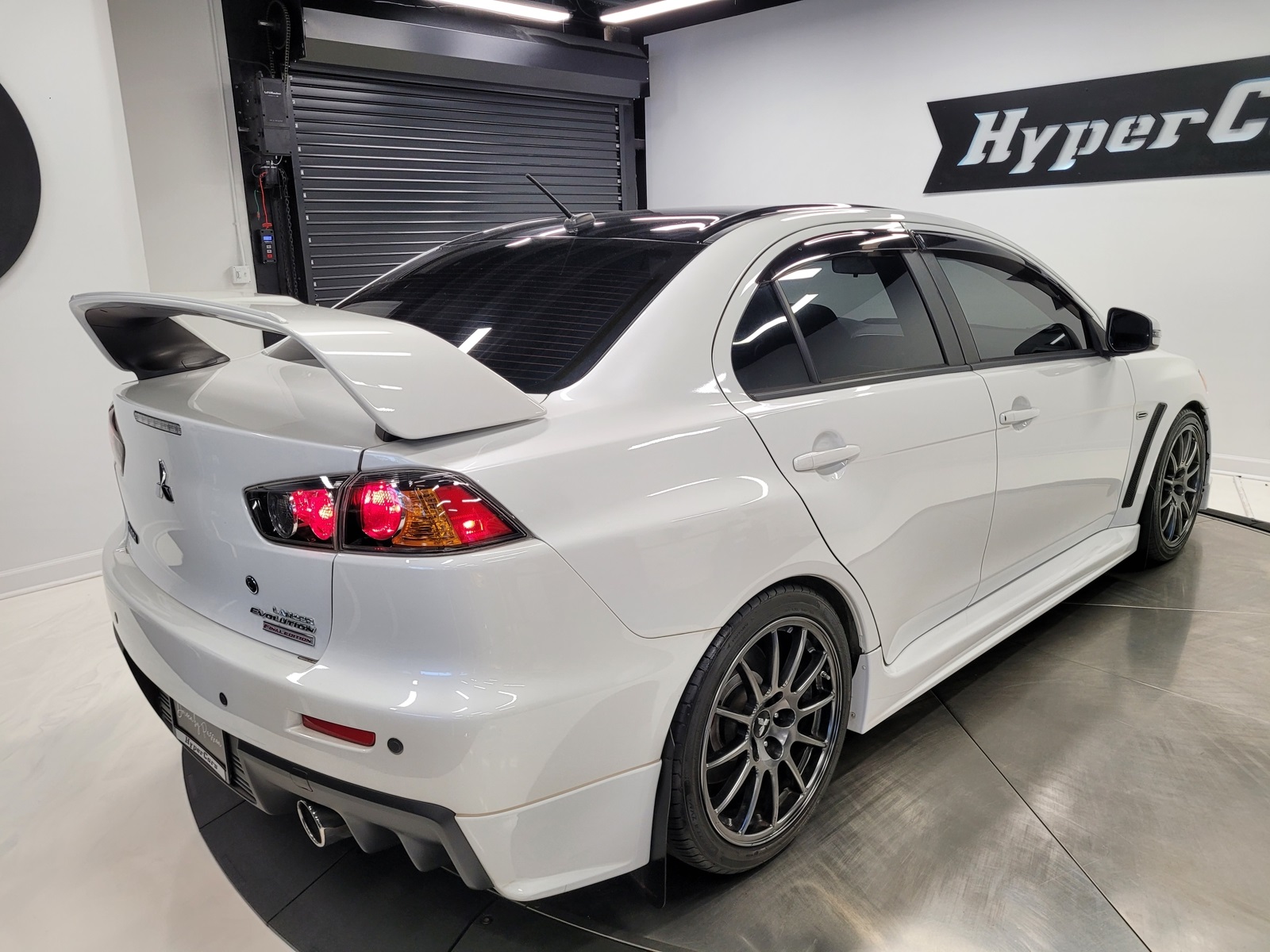 Vehicle image 17 of 84