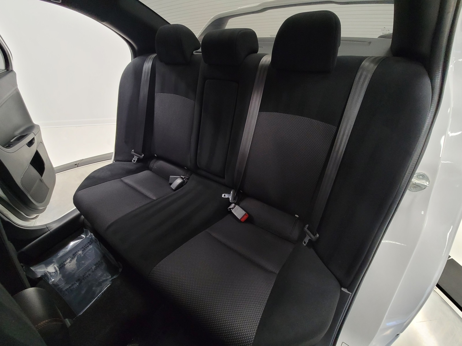 Vehicle image 46 of 84