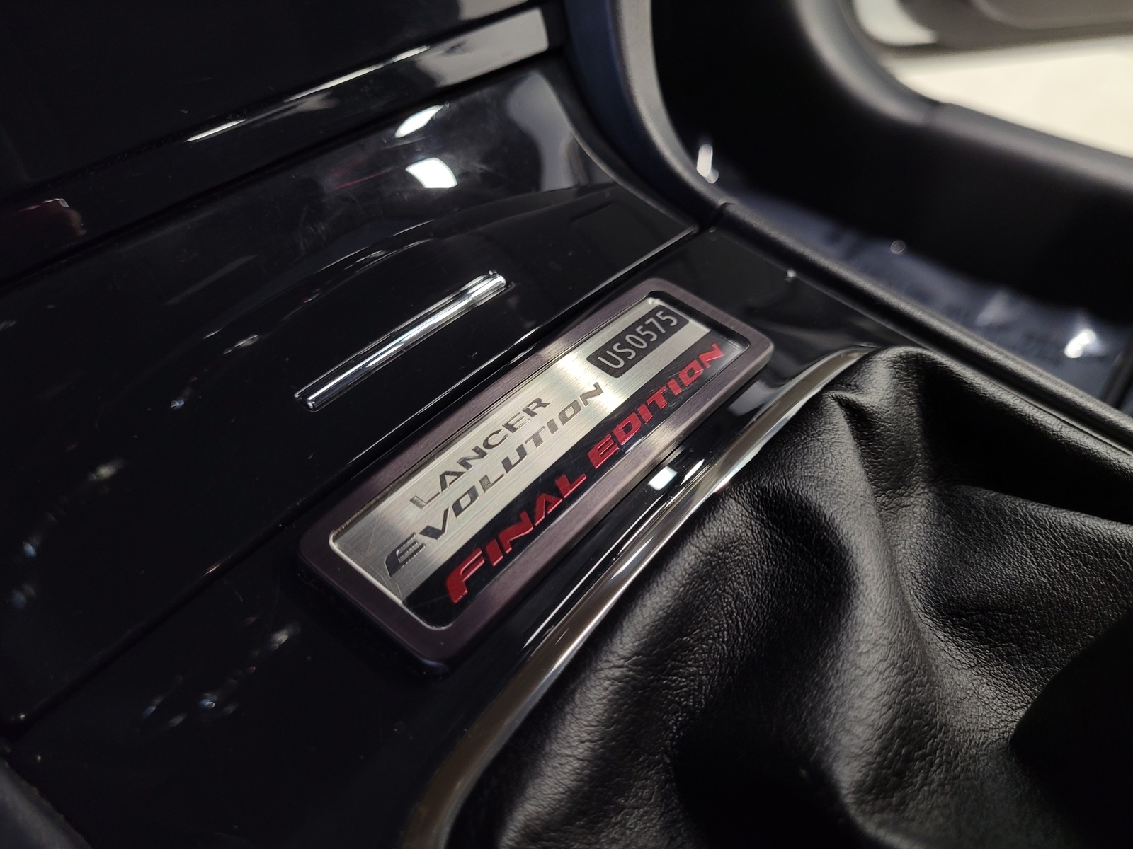 Vehicle image 28 of 84