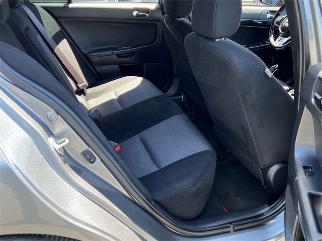 Vehicle image 22 of 27