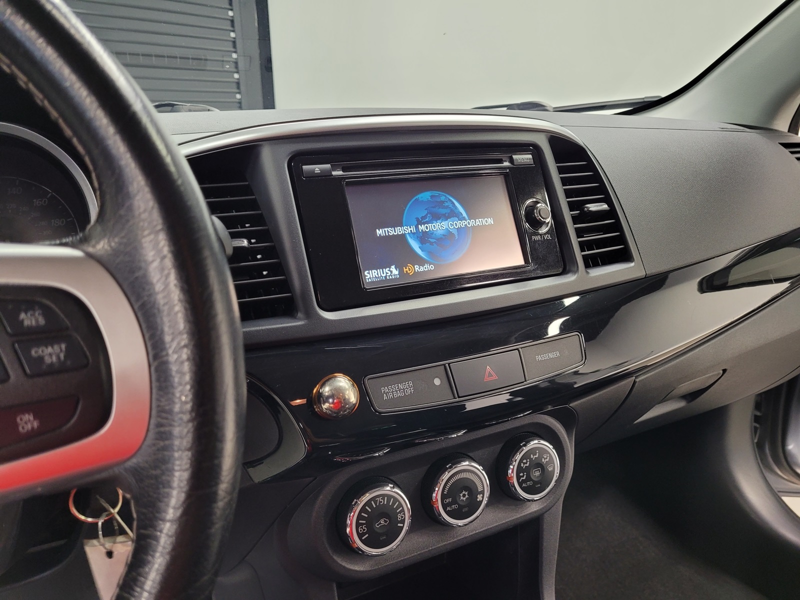 Vehicle image 29 of 52