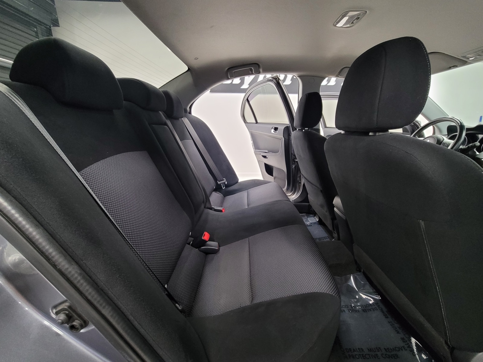 Vehicle image 41 of 52