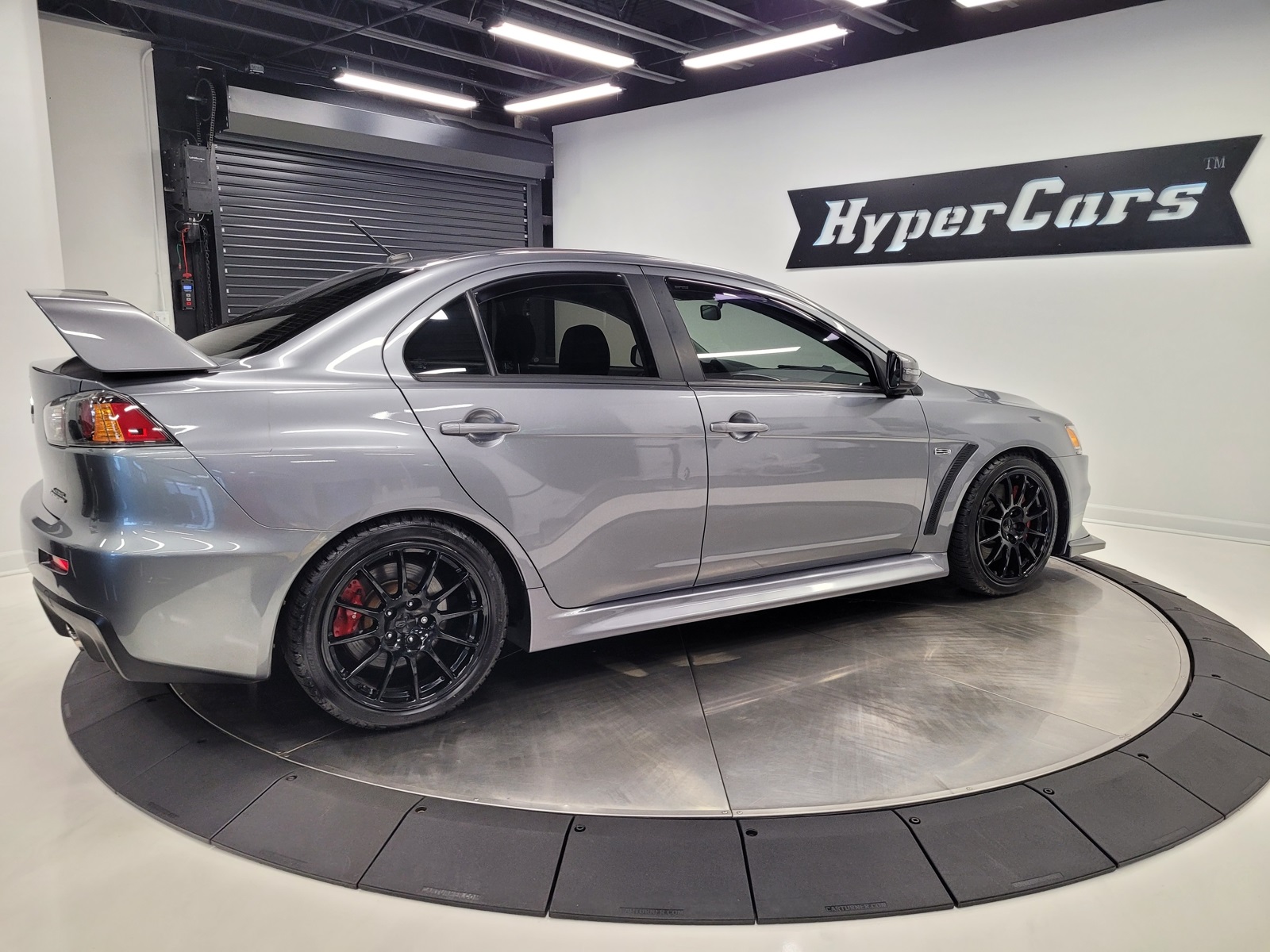 Vehicle image 14 of 52