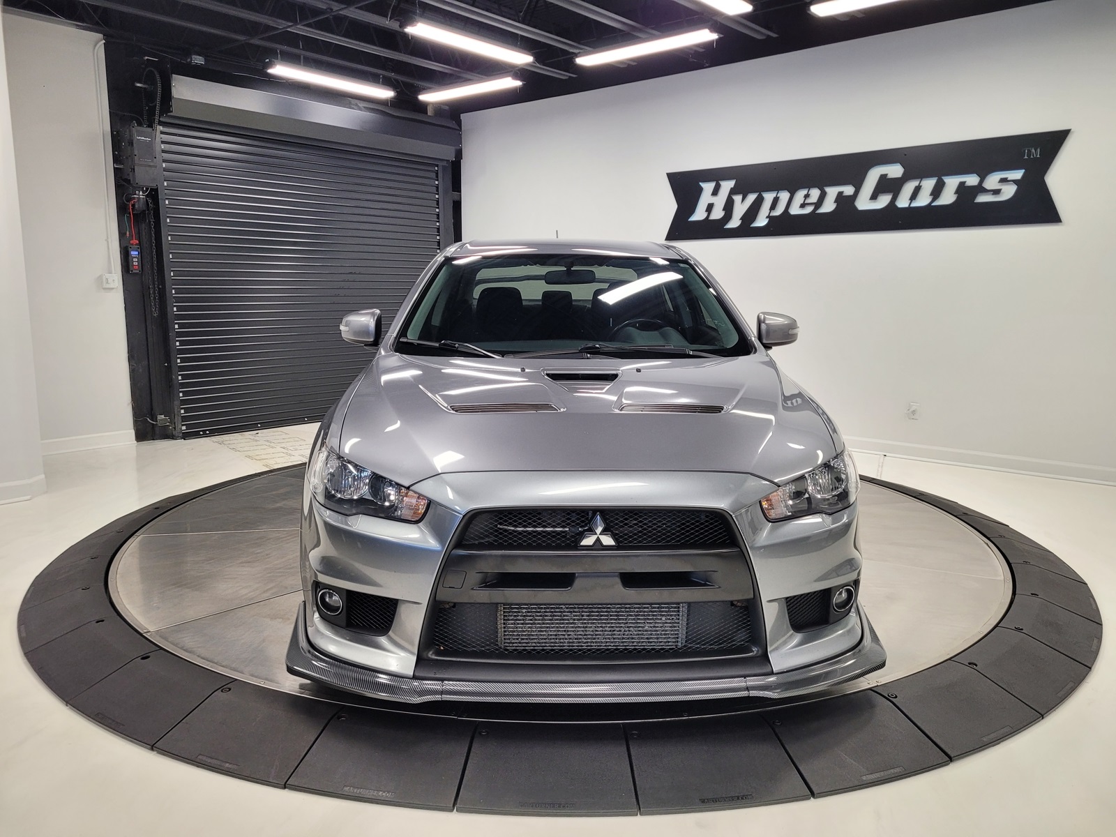 Vehicle image 4 of 52