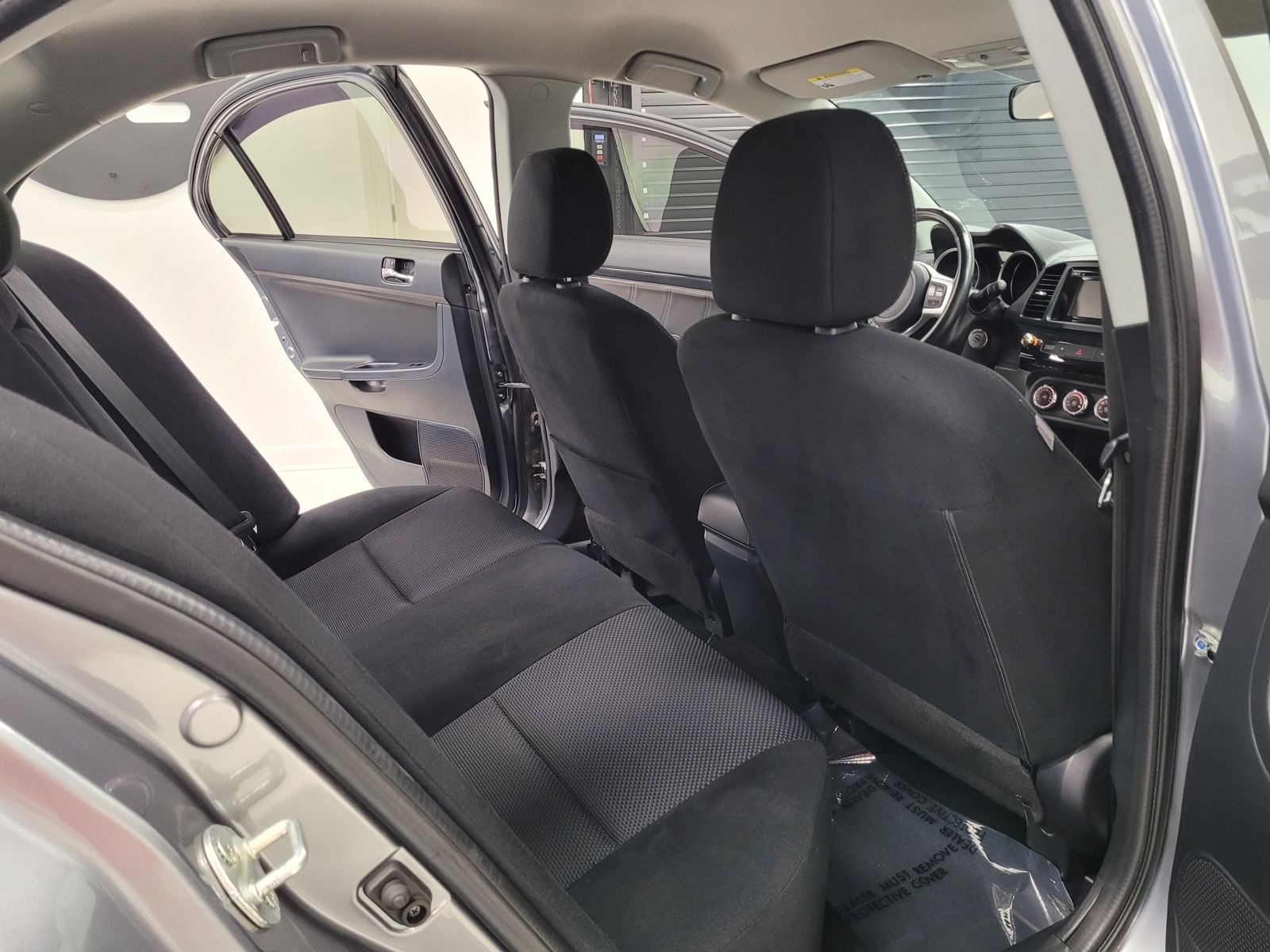 Vehicle image 40 of 52