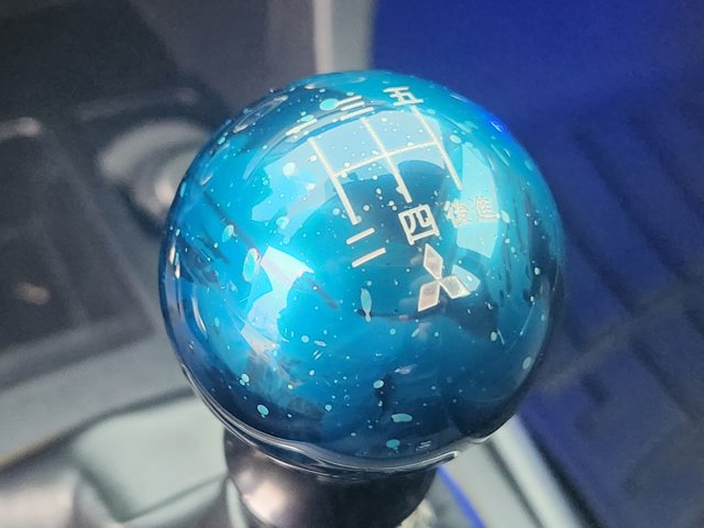 Vehicle image 16 of 22