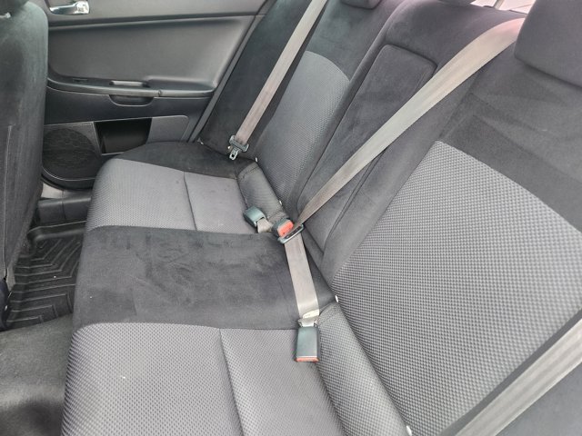 Vehicle image 19 of 22