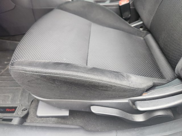 Vehicle image 17 of 22