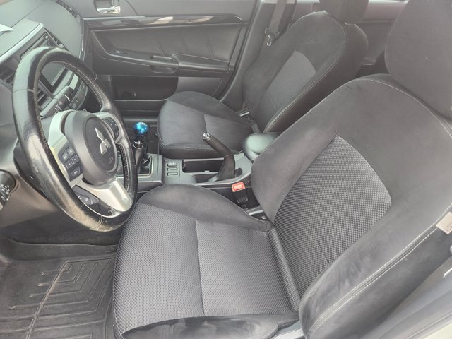 Vehicle image 9 of 22