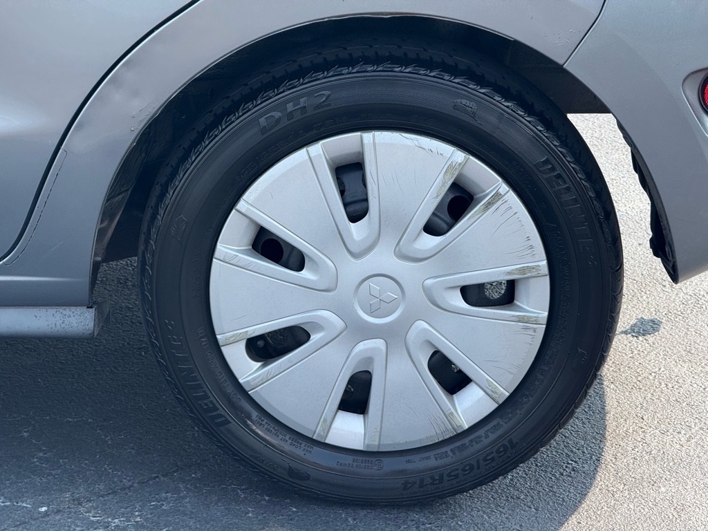 Vehicle image 15 of 25