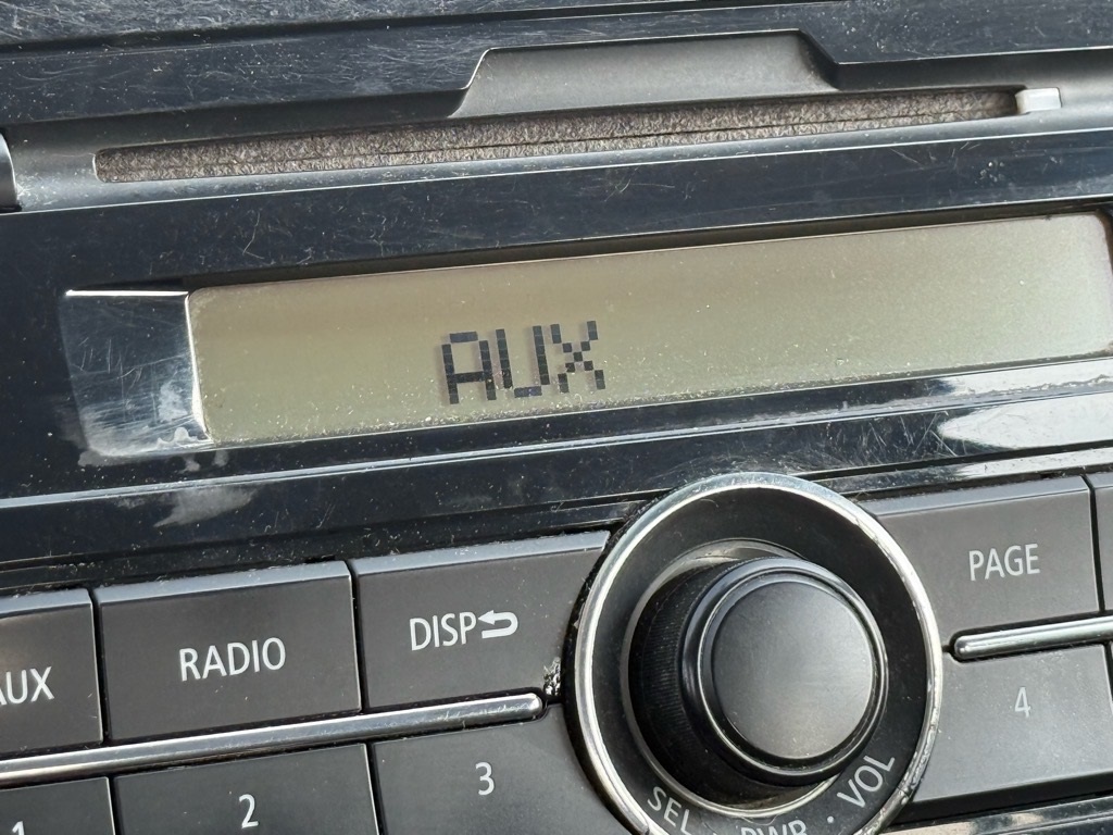 Vehicle image 17 of 25