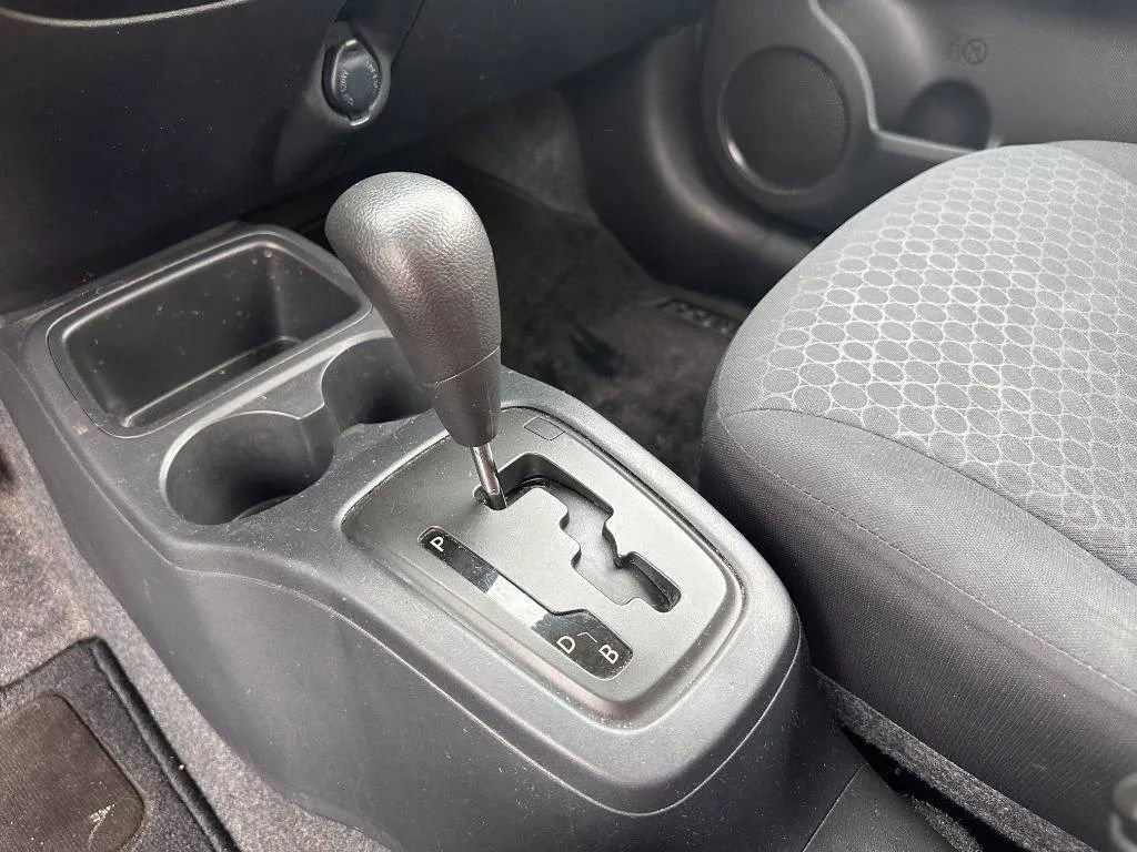 Vehicle image 12 of 20