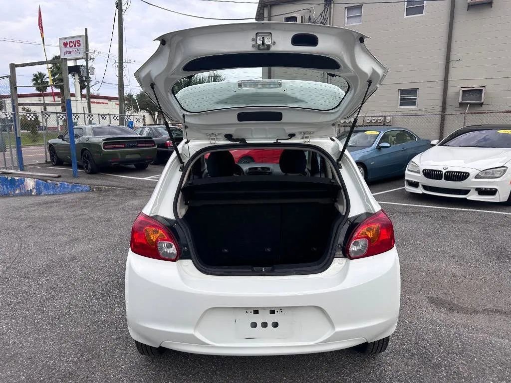 Vehicle image 15 of 20