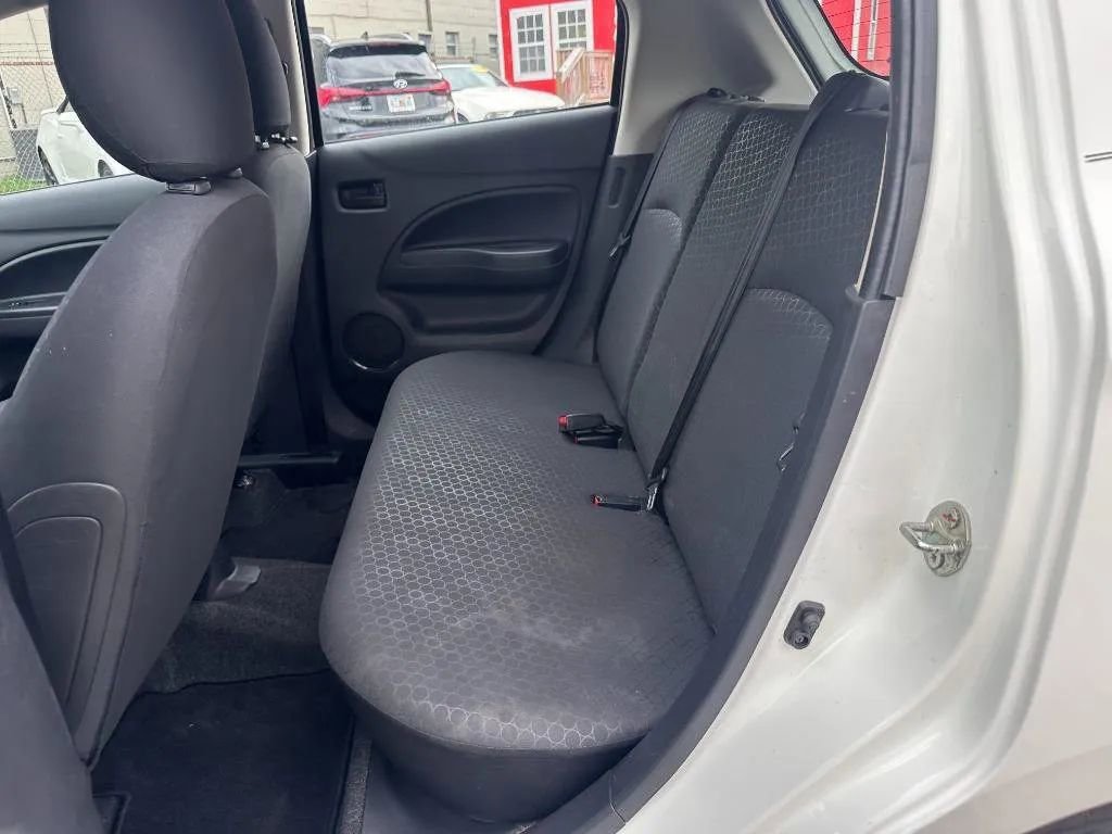 Vehicle image 14 of 20