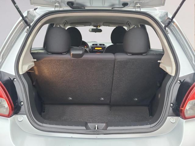 Vehicle image 19 of 24