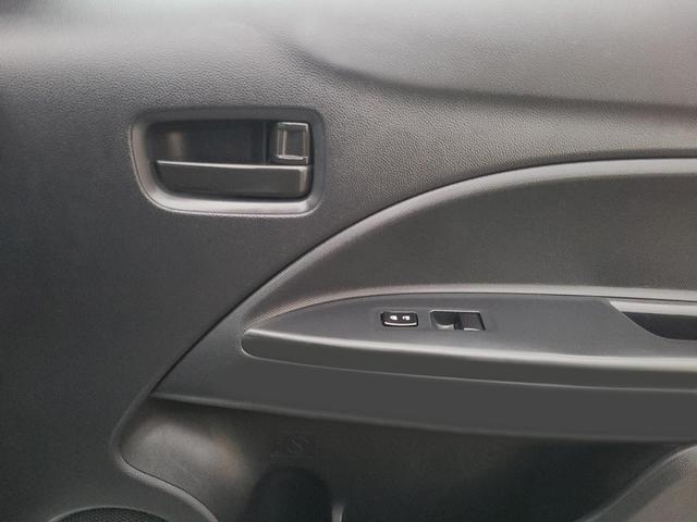 Vehicle image 21 of 24