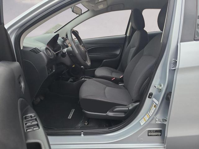 Vehicle image 11 of 24