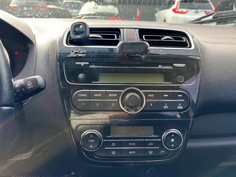 Vehicle image 9 of 13