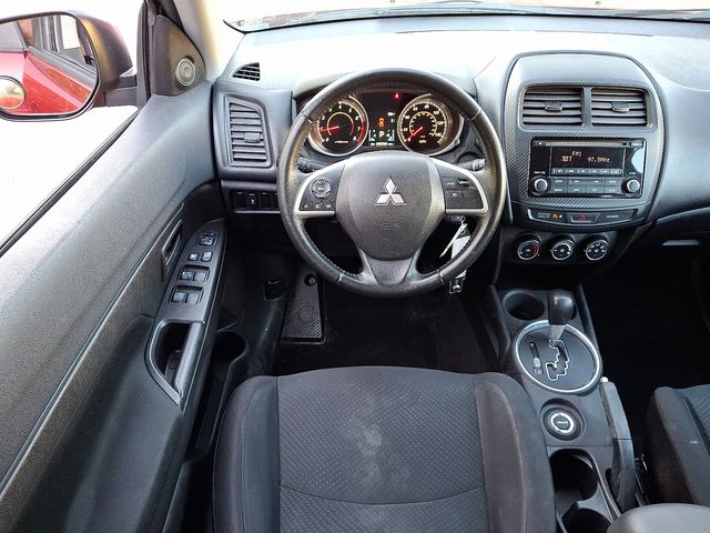 Vehicle image 12 of 30