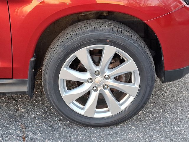 Vehicle image 8 of 30