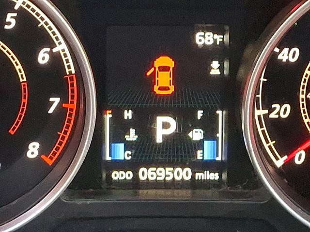 Vehicle image 19 of 30