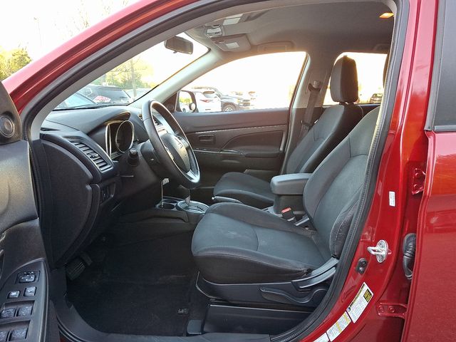 Vehicle image 14 of 30