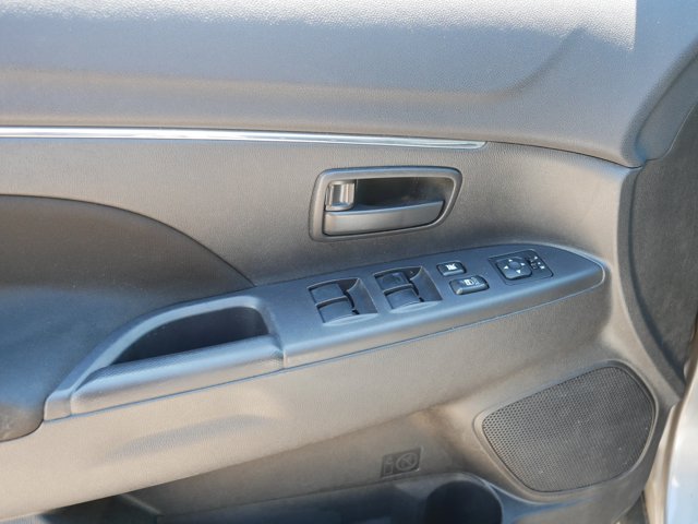 Vehicle image 22 of 27