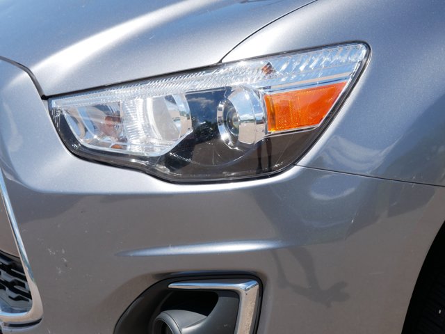 Vehicle image 24 of 27