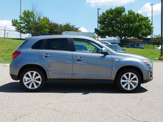 Vehicle image 4 of 27