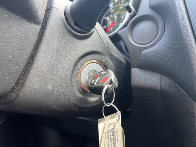 Vehicle image 24 of 27
