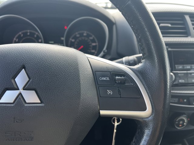 Vehicle image 15 of 27