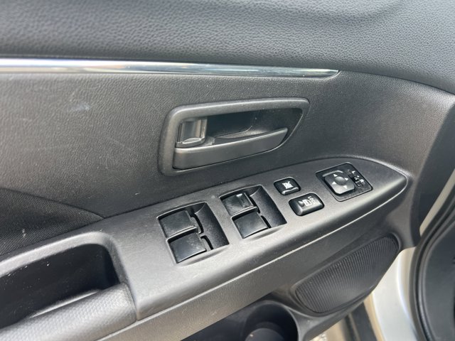 Vehicle image 19 of 27