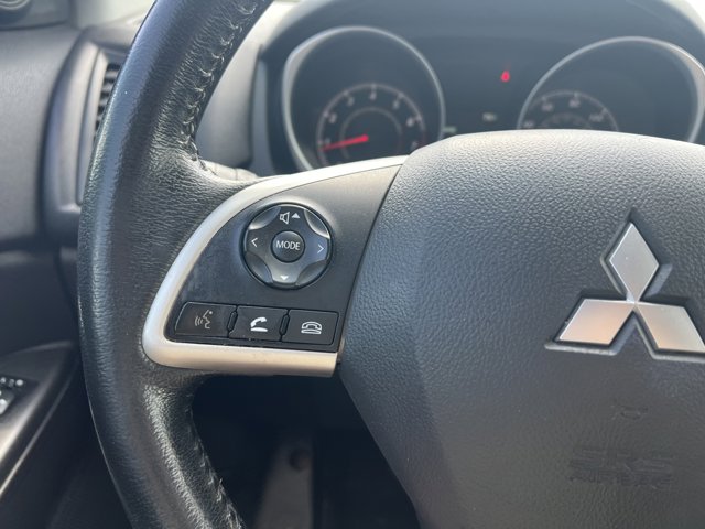 Vehicle image 25 of 27