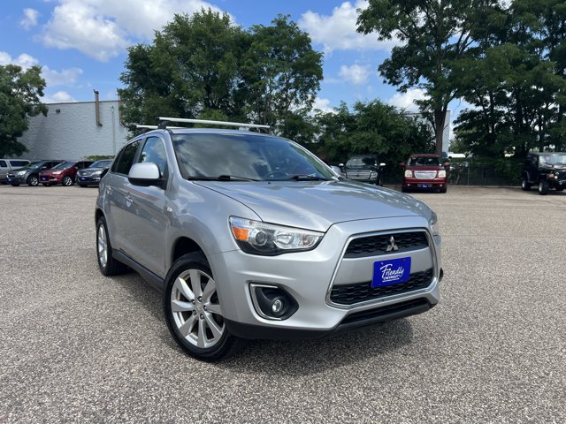 Vehicle image 3 of 27