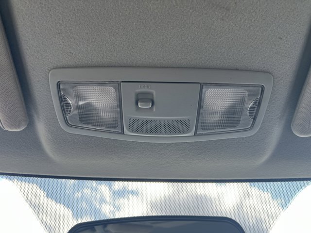 Vehicle image 26 of 27