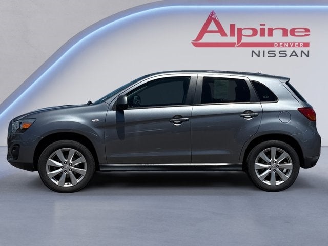 Vehicle image 12 of 39