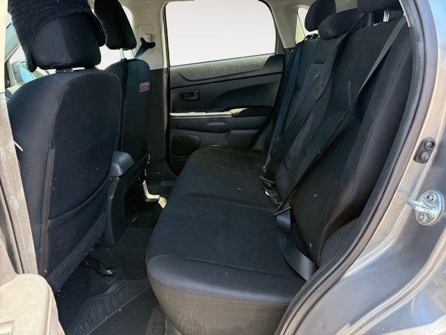 Vehicle image 17 of 39