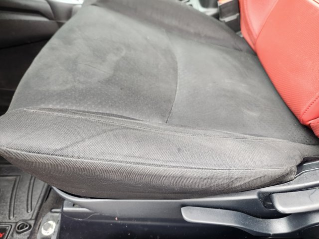Vehicle image 21 of 22