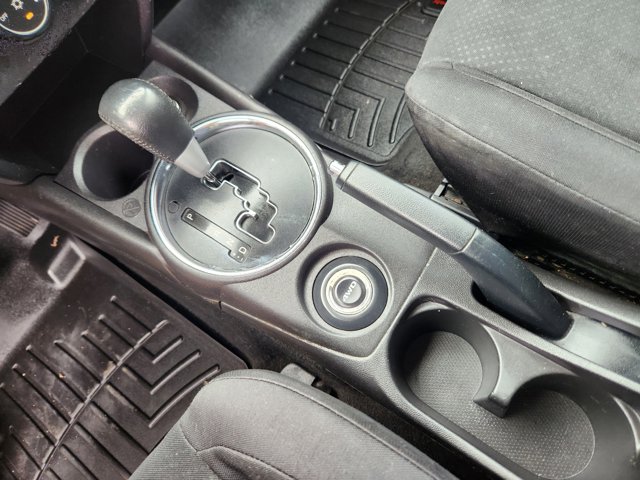 Vehicle image 14 of 22