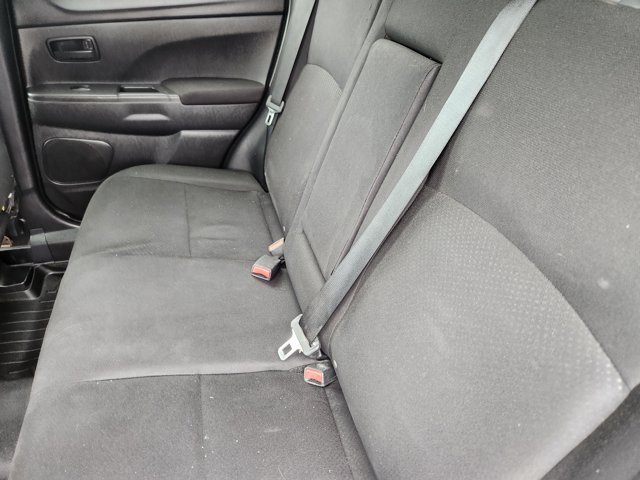 Vehicle image 20 of 22