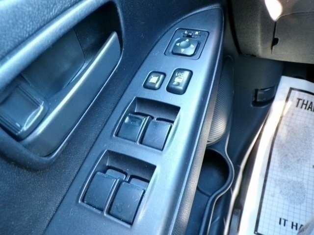Vehicle image 24 of 27