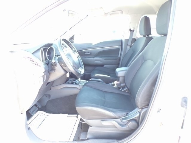 Vehicle image 12 of 27