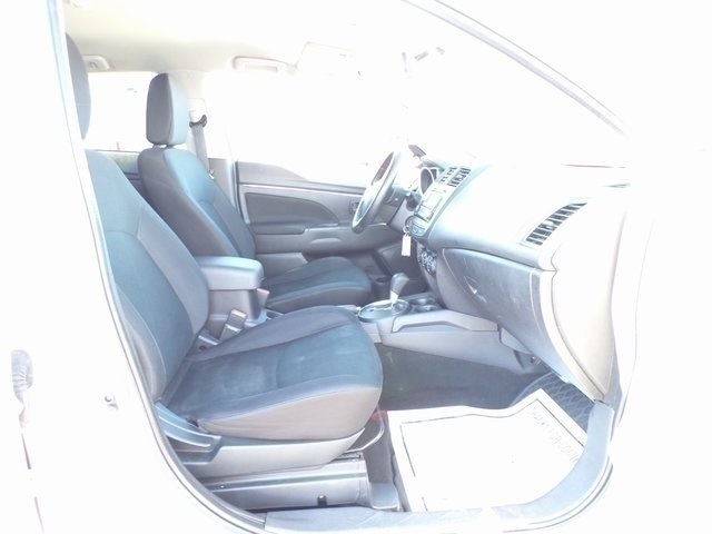 Vehicle image 11 of 27