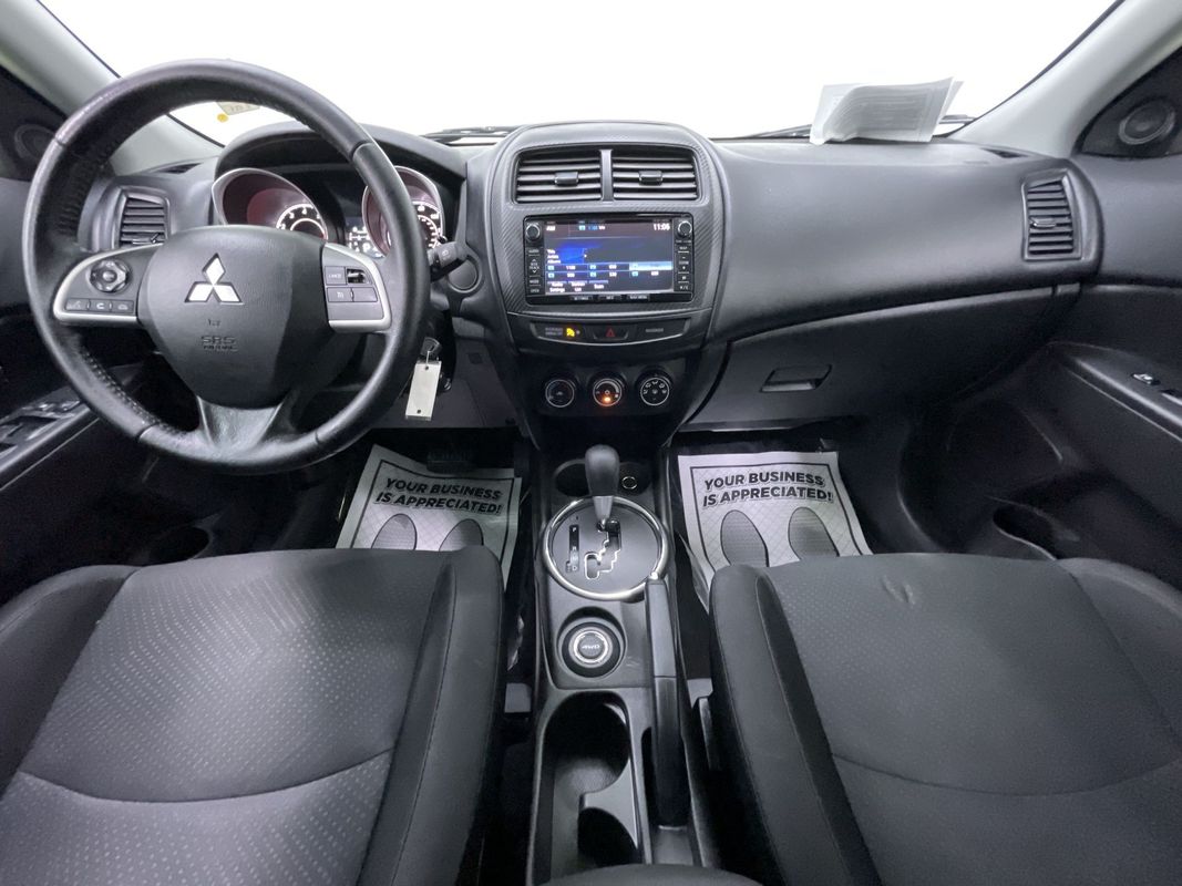 Vehicle image 18 of 38
