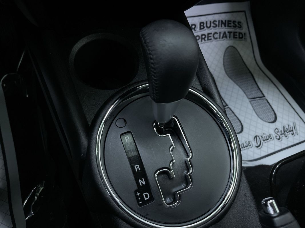Vehicle image 24 of 38