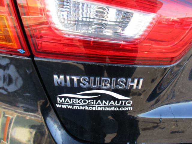 Vehicle image 10 of 20