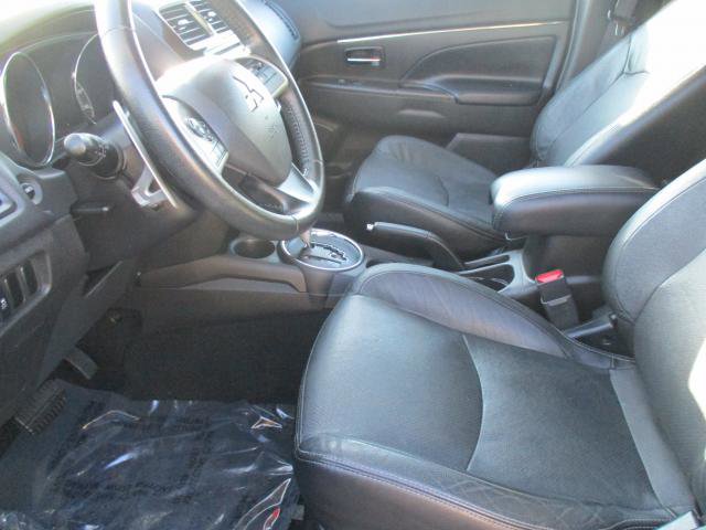 Vehicle image 12 of 20
