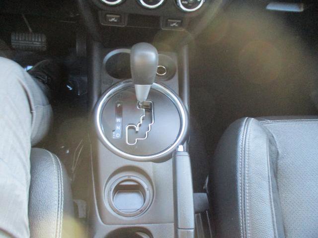 Vehicle image 18 of 20